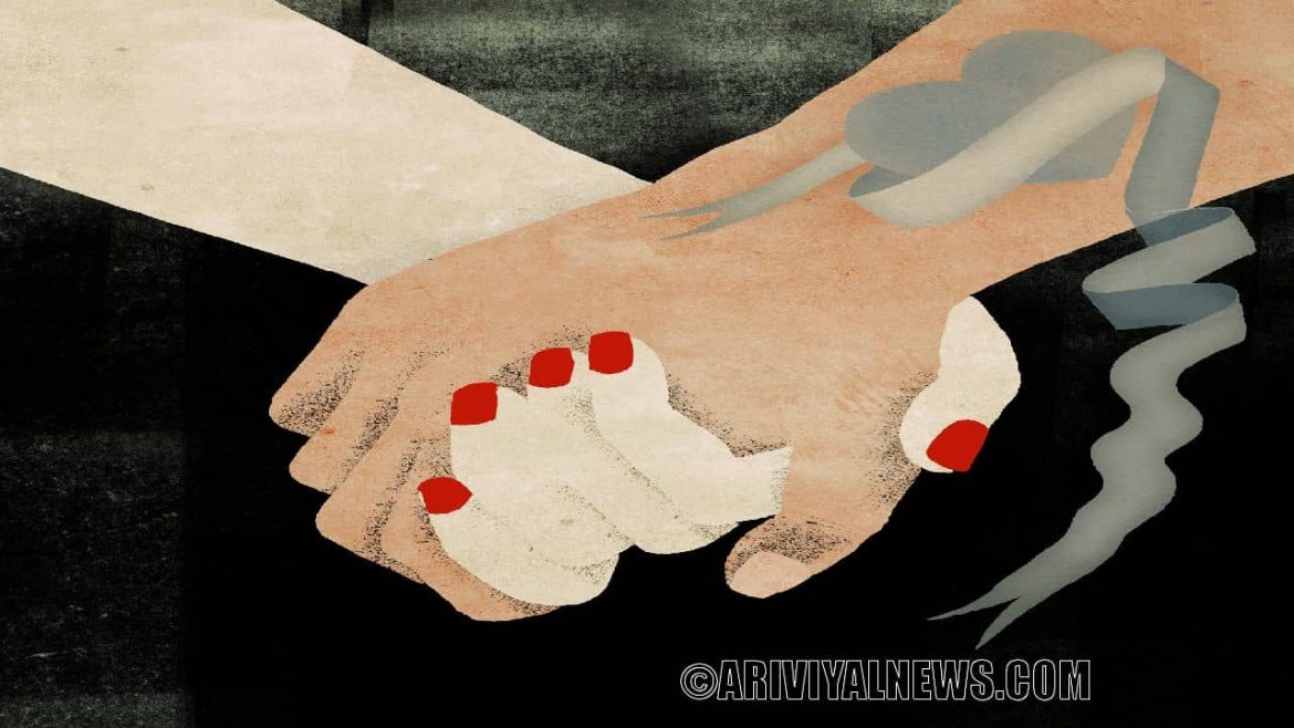 Student who sent intimate photos in love