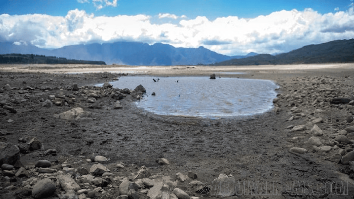Drying lakes Drying lakes