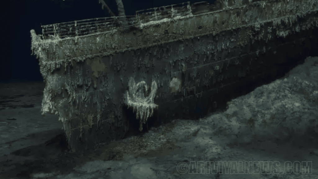 The submarine take tourists to the titanic