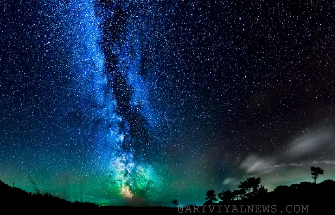 Milky way sparkles in galaxy